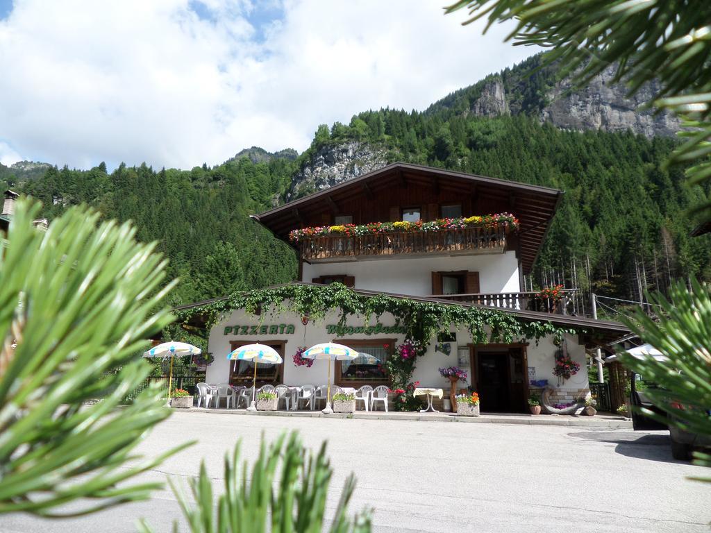 Affittacamere Pizzeria Marmolada Рокка-Пьеторе Экстерьер фото